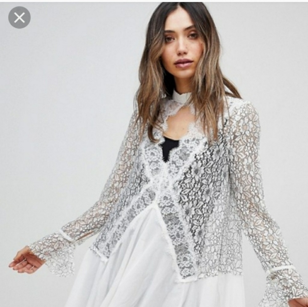 COPY - Tell tale tunic - white /black lace